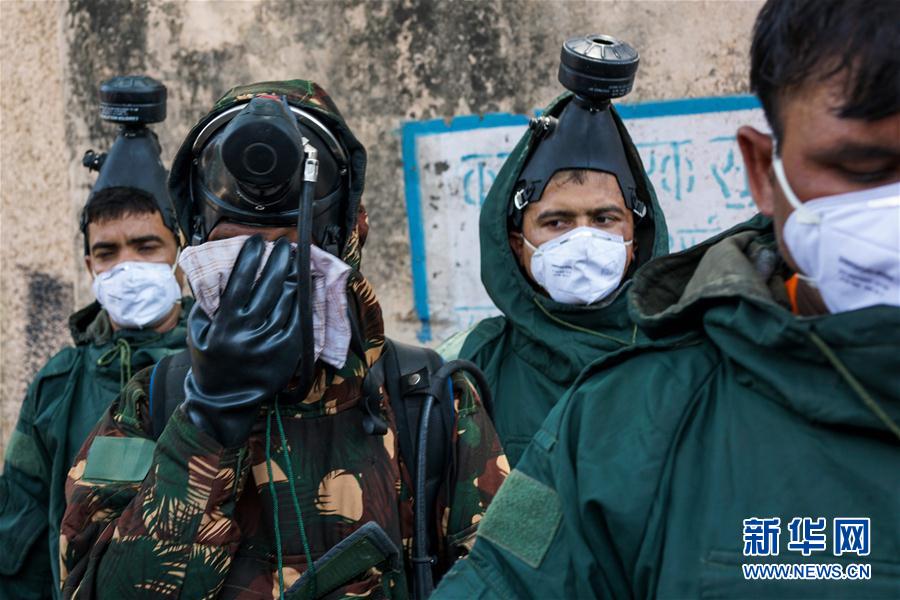 (外代一線)(1)印度新德里煤氣泄漏 約200名學生入院